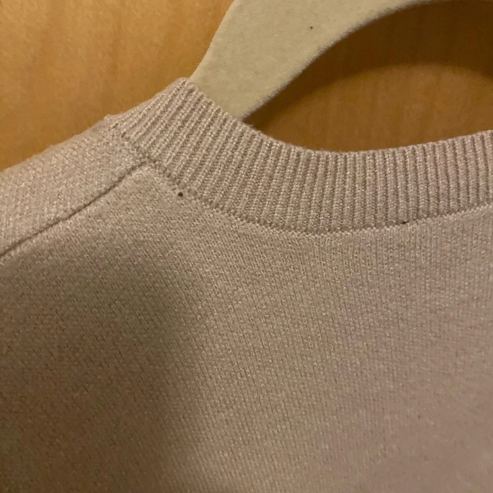 Ann Taylor V-Neck Sweater size XS - Picture 4 of 5